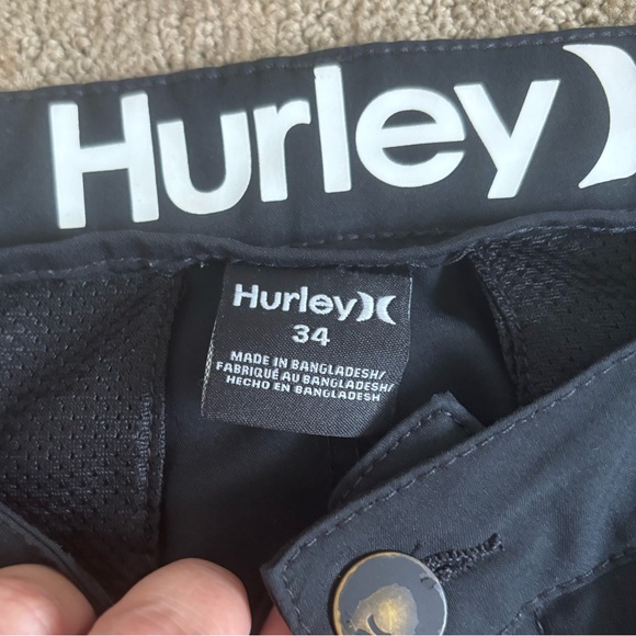 Men’s Black Hurley Hybrid Shorts - size 34 - Picture 2 of 2